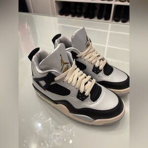 Jordan 4 Retro Platinum Gold (GS)